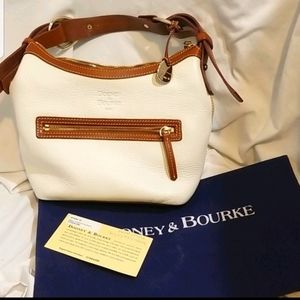 Vintage Dooney & Bourke white leather purse